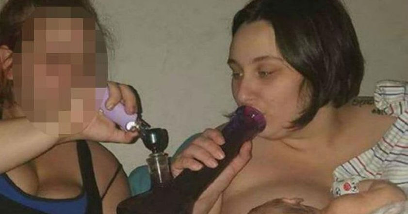 Мать похвасталась, как она курит марихуану во время кормления грудью