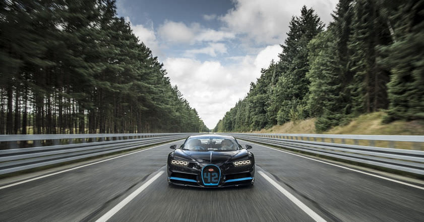 0-400-0 километров в час за 42 секунды - автомобиль Bugatti Chiron устанавливает новый мировой рекорд