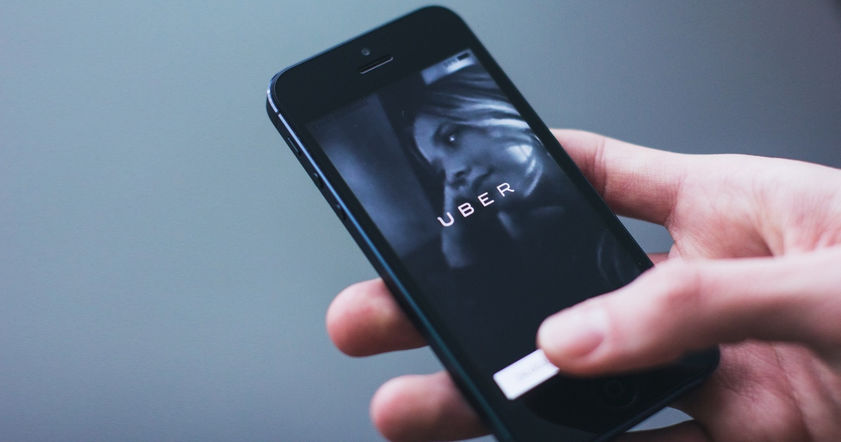 Apple разрешила Uber подглядывать за владельцами iPhone в фоновом режиме