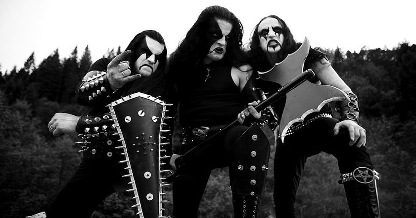 Нейросеть сама написала музыку в стиле Black Metal и придумала названия песен